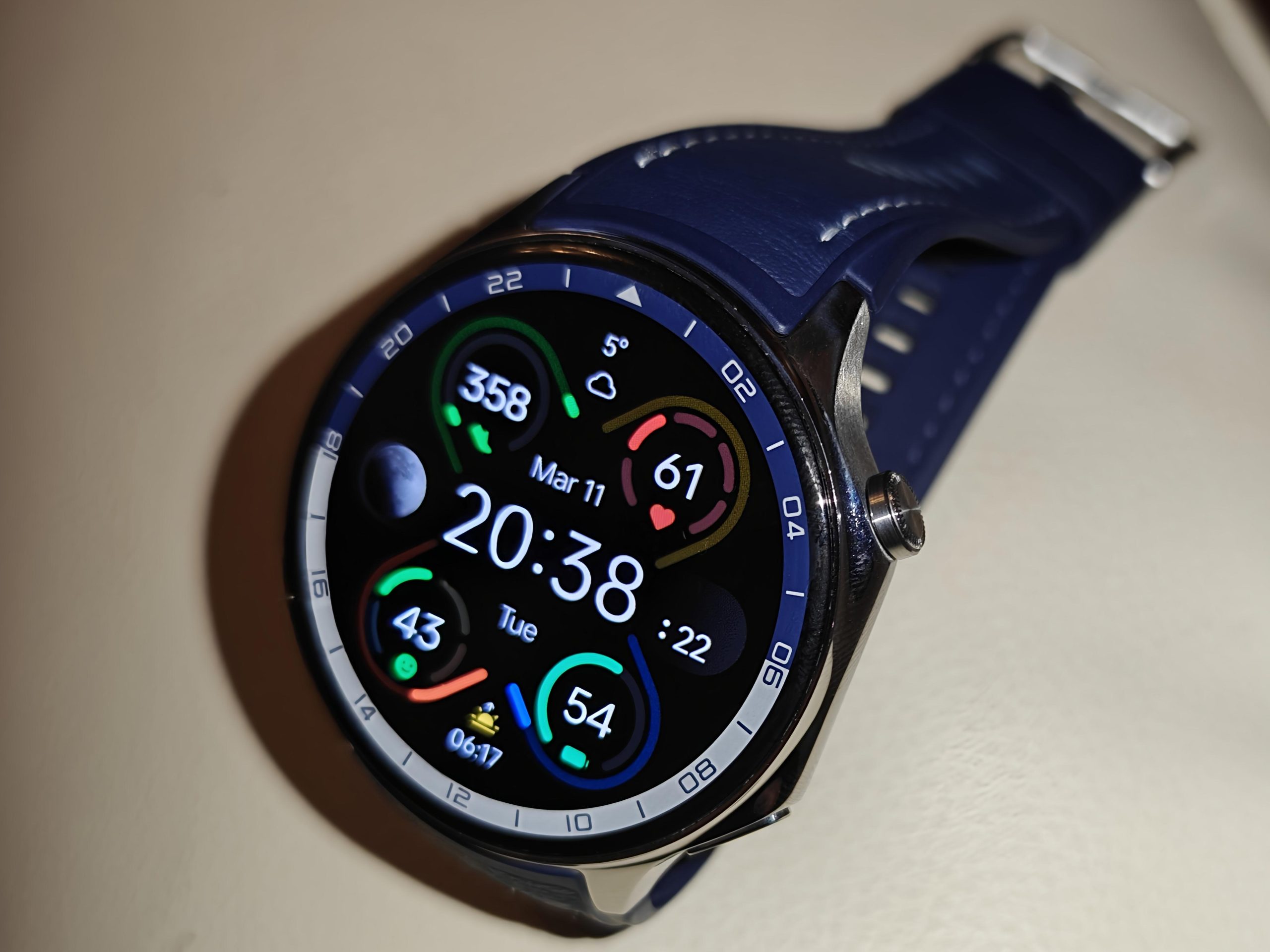 OnePlus Watch 2 特卖 54%