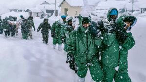 北阿坎德邦雪崩：竞相营救4名被困的先进无人机