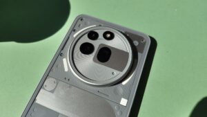 忘掉 iPhone 16e！这 3 款中端手机是您要购买的
