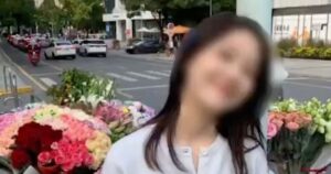 可悲的家伙被在线女友骗走了 21 英镑，结果证明她是 AI 生成的
