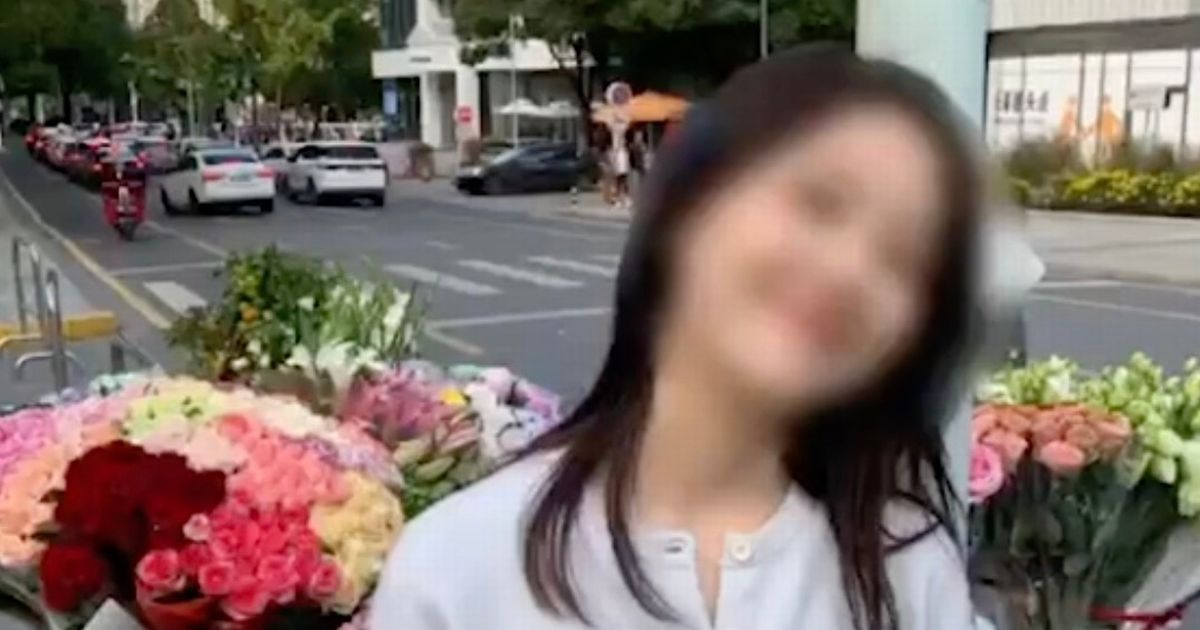 可悲的家伙被在线女友骗走了 21 英镑，结果证明她是 AI 生成的