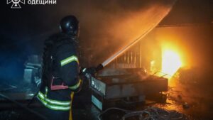 俄罗斯无人机袭击在敖德萨造成一人死亡