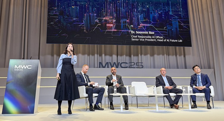 KT 在 MWC25 上展示负责任的 AI 领导力