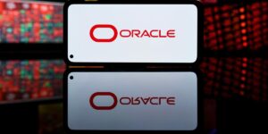 Oracle 尚未签署 Stargate 合同或预测 AI 大型构建的收入