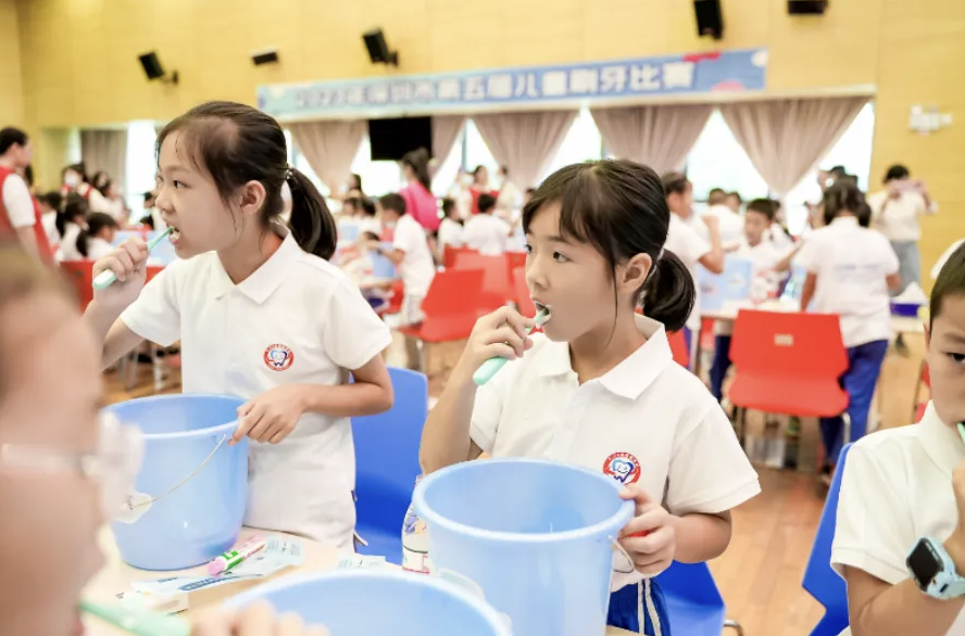 AI 助力深圳学生牙科护理