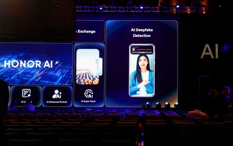 中国荣誉宣布投资 100 亿美元投资 AI 设备