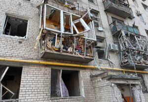 乌克兰四人在无人机袭击中丧生，俄罗斯声称在地面上取得进展