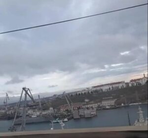 俄罗斯将克里米亚的造船厂用作受损船只的仓库