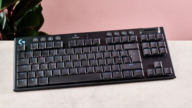 我花了几天时间使用罗技 G915 X Lightspeed TKL，虽然它的功能足够强大，但它并没有超越它的竞争对手