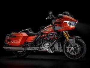 有史以来最快的哈雷？认识 2025 CVO 公路滑翔 RR