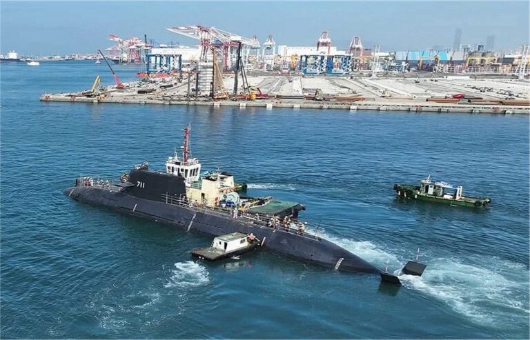 快讯：台湾首艘本土防御潜艇“海坤”级“独角鲸”进入下一测试阶段