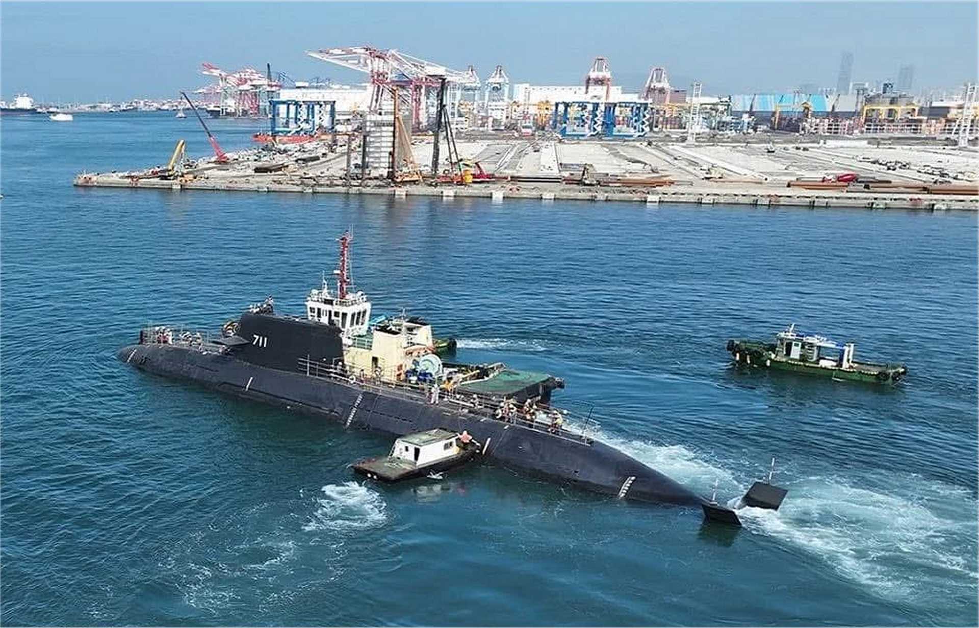 快讯：台湾首艘本土防御潜艇“海坤”级“独角鲸”进入下一测试阶段