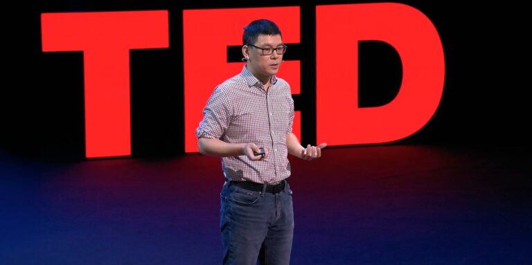 教授的 TED 演讲警告人工智能的隐性水成本