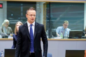 匈牙利表示，由于乌克兰无人机在俄罗斯的袭击，通过 Druzhba 管道的石油运输已停止