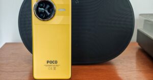 Poco 的 F7 Ultra 是一款配备旗舰芯片的中端手机