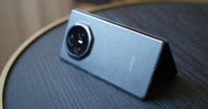 Honor Magic V4 摄像头泄漏暗示另一款设定基准的可折叠设备