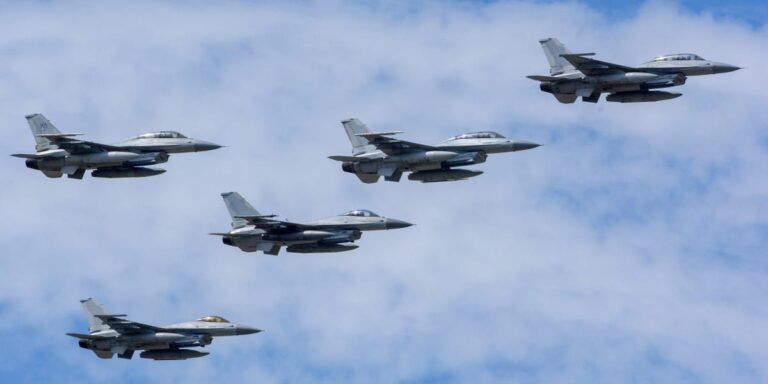 韩国 F-16