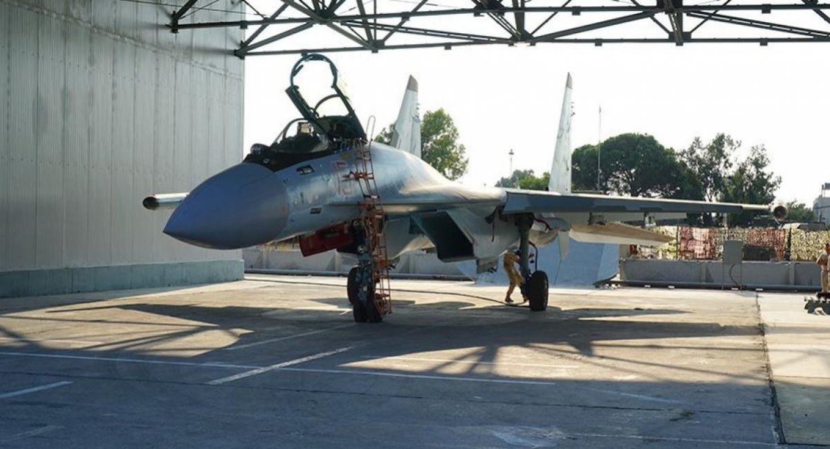 俄罗斯在叙利亚肆无忌惮，派出一架 Su-35 骚扰一架法国无人机