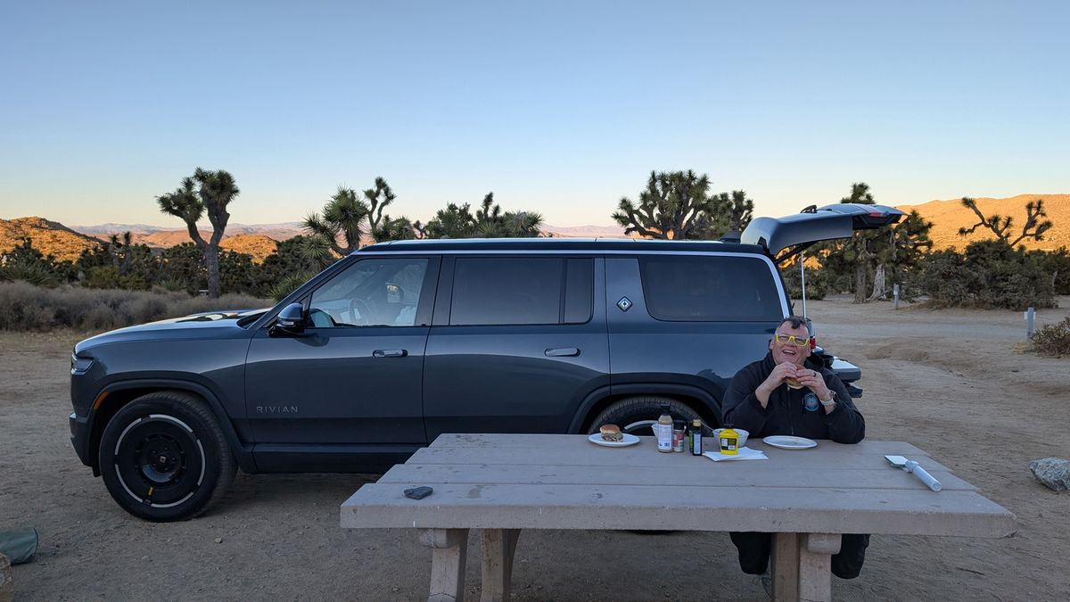 我开着 Rivian R1S 去露营，这是我学到的