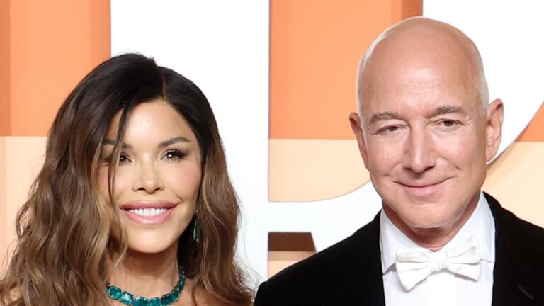 劳伦·桑切斯 （Lauren Sanchez） 和杰夫·贝佐斯 （Jeff Bezos） 终于发出了婚礼请柬，紧张的一线明星等待宾客名单