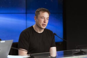 Elon Musk 的 xAI 以 $33B 的估值收购 X