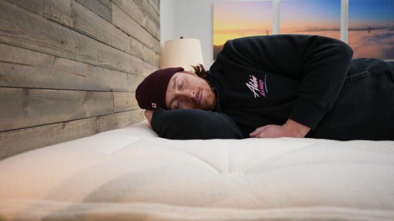 鳄梨豪华有机床垫：一种豪华、环保的睡眠解决方案