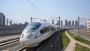 中国高铁与促进电动汽车采用有关