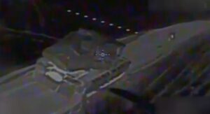 顿巴斯的地狱之夜：乌克兰侦察部队摧毁俄罗斯阵地（视频）