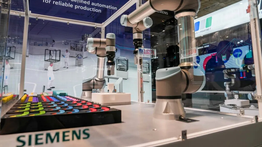 Siemens 与 Microsoft 合作推出工业 AI 基础模型，与 Audi 合作推出虚拟 PLC