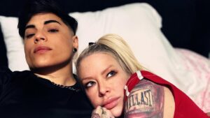 色情明星珍娜·詹姆森 （Jenna Jameson） 在与 TikTok 著名妻子离婚几周后“强行推出”新情人