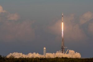 SpaceX 的 Crew-10 任务正在前往国际空间站的途中