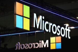 Microsoft：尽管芯片供应担忧，但马来西亚 AI 推出步入正轨