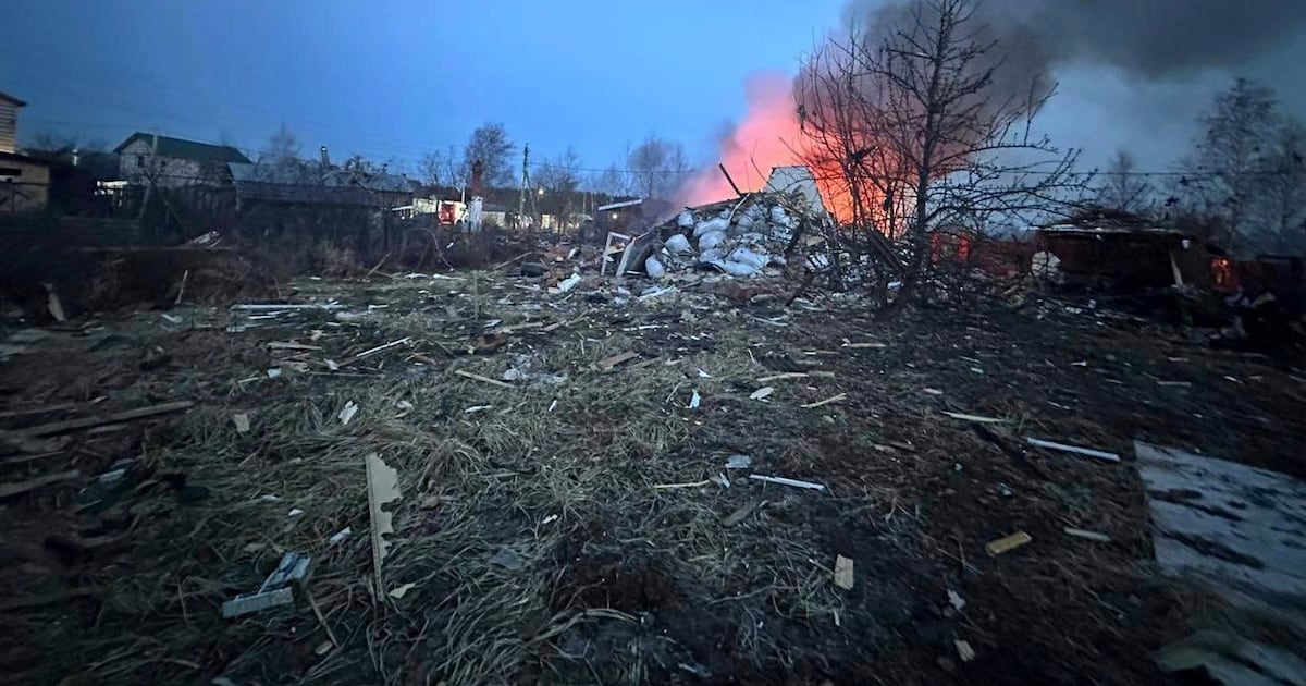 俄罗斯表示，防空系统在 10 个地区击落了 337 架乌克兰无人机