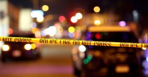 当局称谋杀未遂嫌疑人在格伦多拉警方追捕后开枪自杀