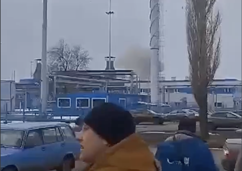 消息人士称，乌克兰无人机袭击了俄罗斯的天然气设施、防空导弹库