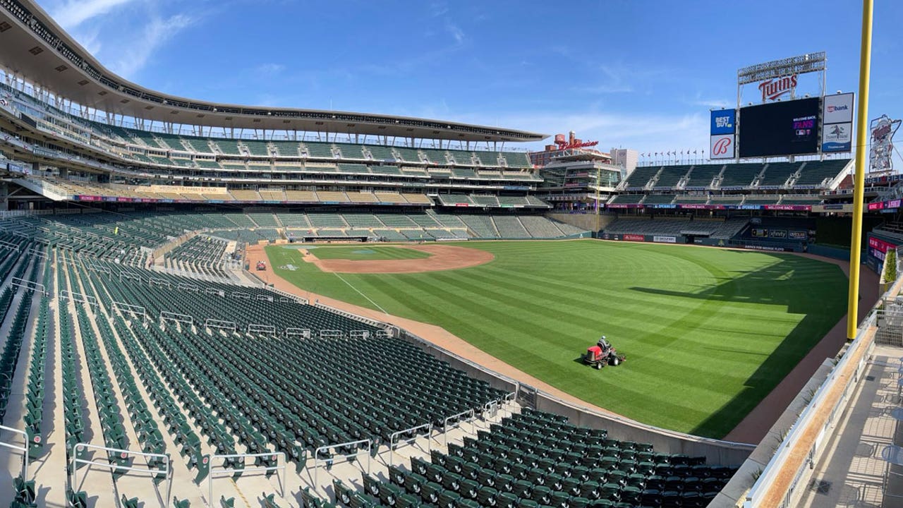 Target Field 2025 增强功能包括市场式特许经营、面部识别