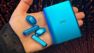 MWC 2025：HMD 的耳塞壳也可以为您的手机充电
