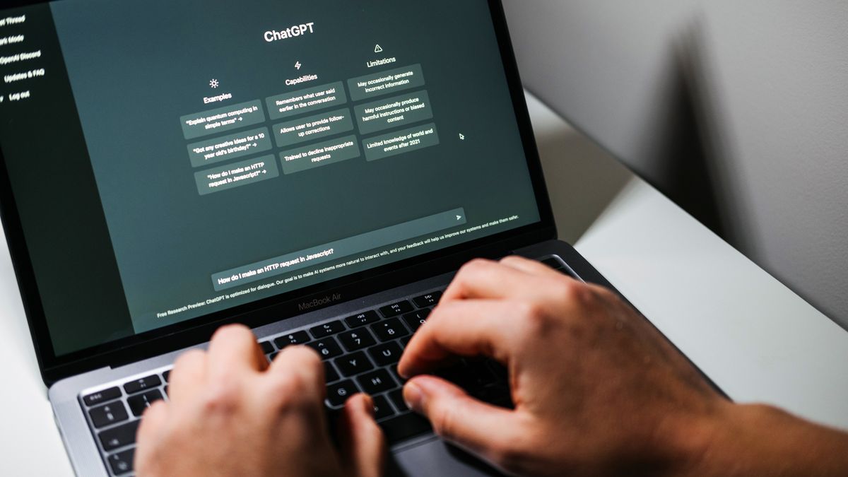 以下是我每次与 ChatGPT 交谈时总是使用的 3 个设置，可以提高它的工作效率