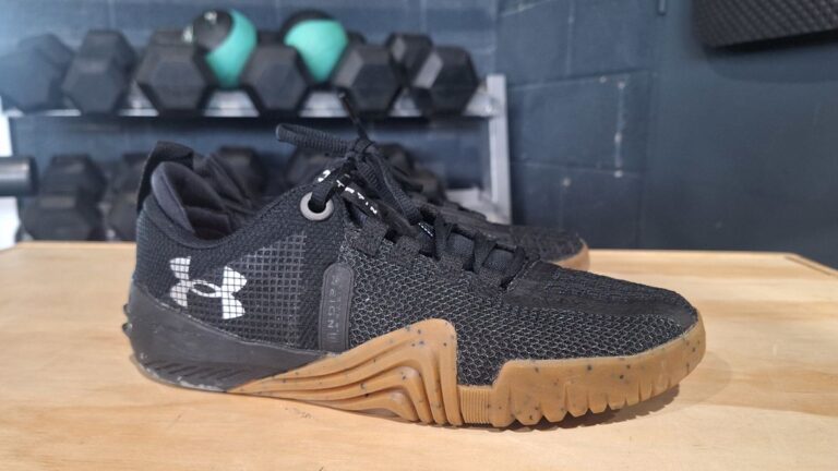 我不认为 Under Armour 可以改进其顶级健身鞋——我错了