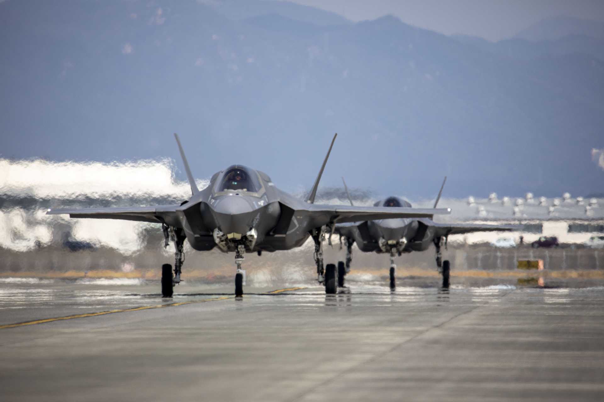 快讯：美国海军陆战队向日本部署首个 F-35B 战斗机中队以增强印太地区的空中力量