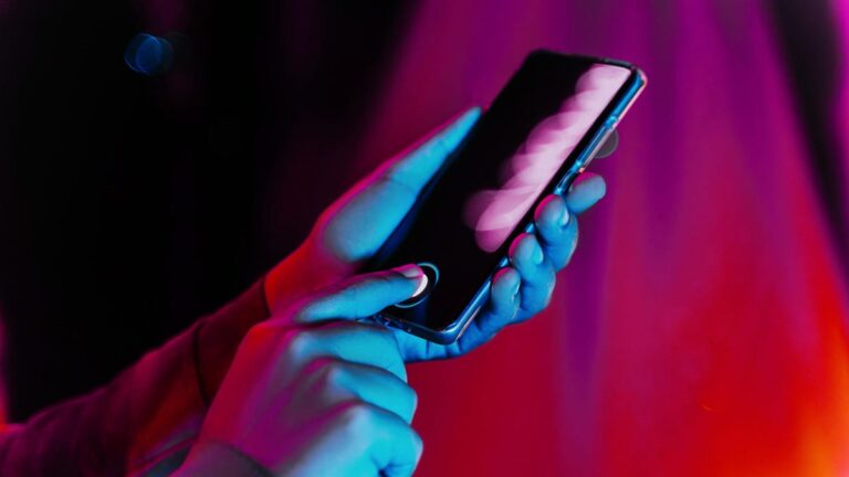 锁屏小部件将返回 Android 手机