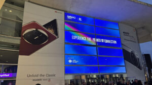 MWC 2025 第 1 天综述：让我们开始这场派对
