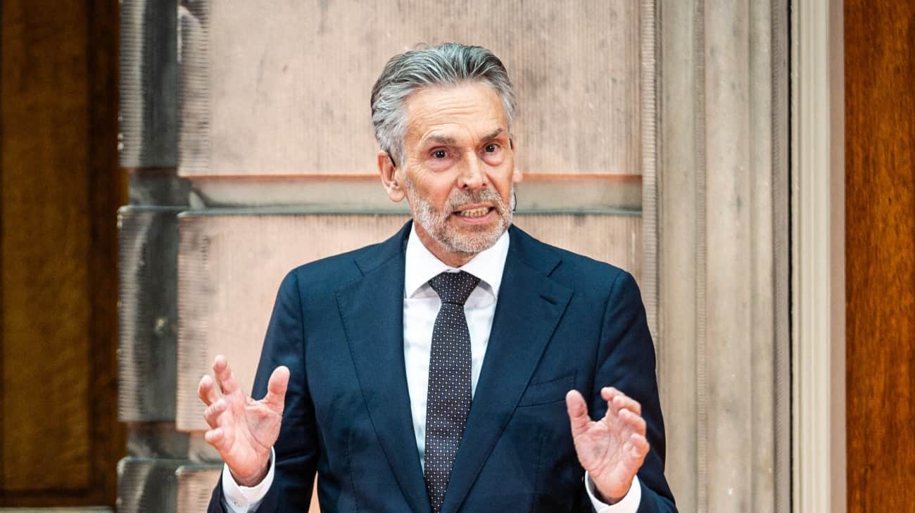 荷兰首相和泽连斯基讨论为乌克兰投资 7 亿欧元的无人机