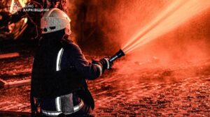 哈尔科夫遭到八次无人机袭击：大火爆发，12 人受伤 – 照片、视频