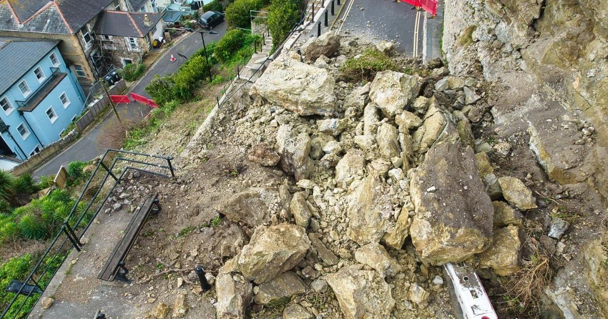 令人难以置信的无人机图像揭示了 Ventnor 落石造成的破坏规模