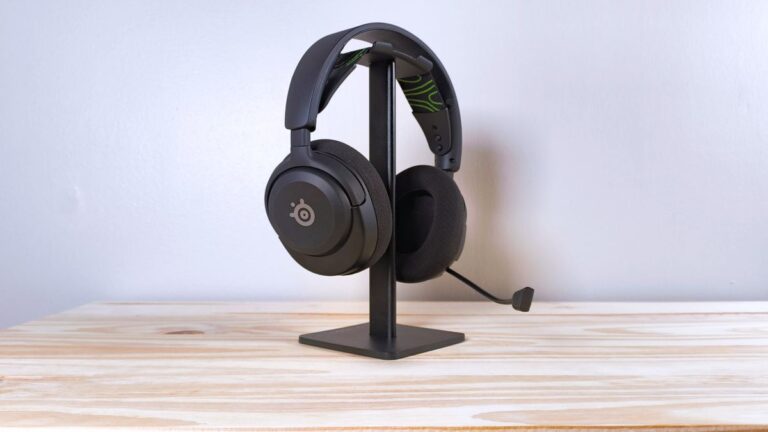 SteelSeries Arctis Nova 5X 评测：这是您可以买到的最好的预算游戏耳机吗？