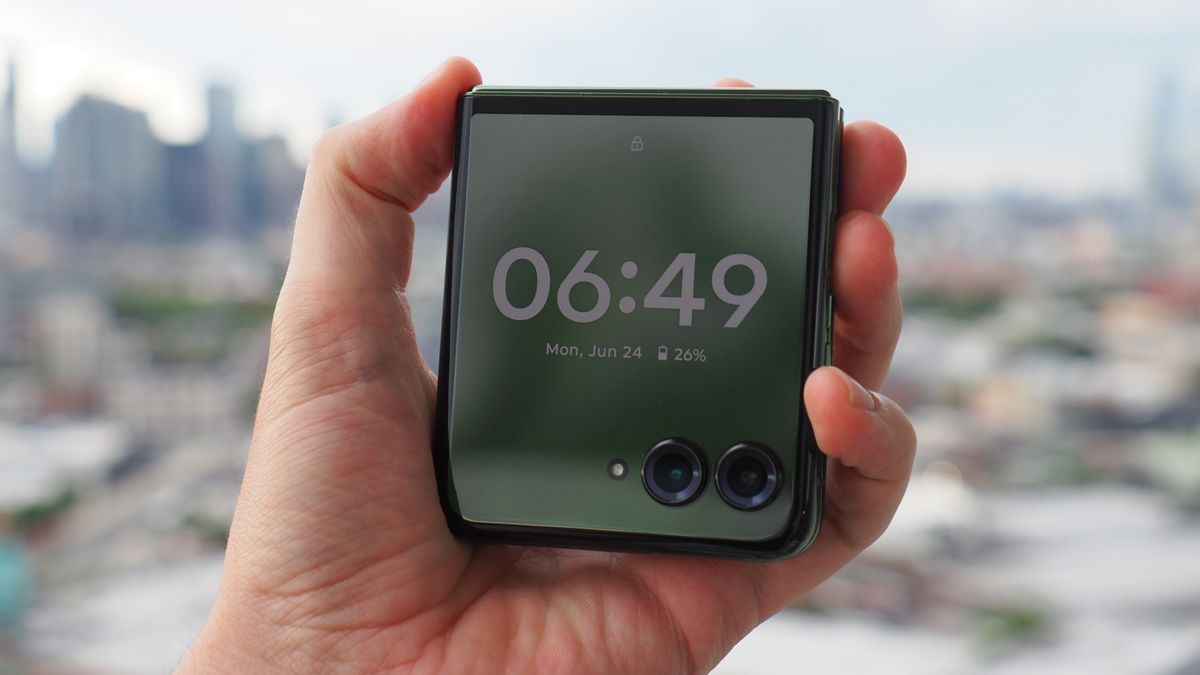 摩托罗拉 Razr 60 Ultra 看起来将成为今年最值得击败的翻盖手机