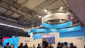 MWC 上的 AT&T：Open RAN、AI 等