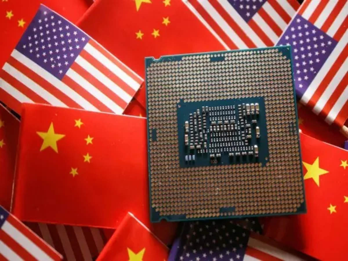 中国股市震荡，香港反弹，北京誓言加大对消费和人工智能的支持