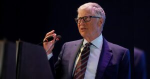 AI 会接管工作吗？比尔·盖茨列出了三个安全的职业